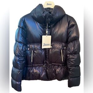 NWTs HERNO Ultralight Puffer Jacket; Drawcord Waist. Black. 46 IT (10 US)